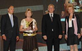 Barbro Brånemark accepted the award on behalf of her husband, who was unable to attend the ceremony